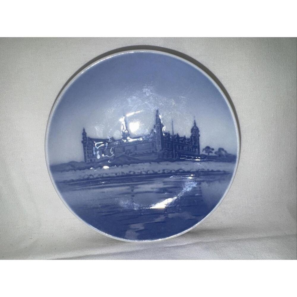 Royal Copenhagen KRONBORG CASTLE Mini Plate - 4486 Ngx
